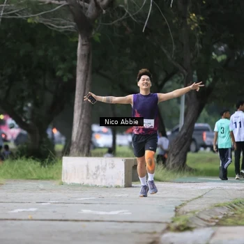 Runner Photo 8446811