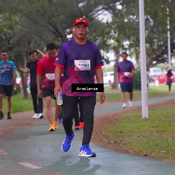 Runner Photo 8446874