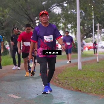 Runner Photo 8446875