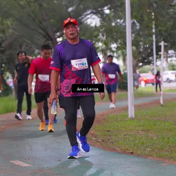 Runner Photo 8446881
