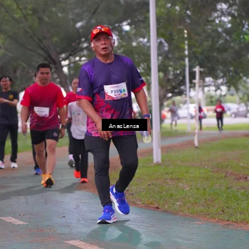 Runner Photo 8446894