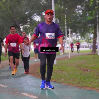 Runner Photo 8446895