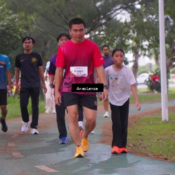 Runner Photo 8446909