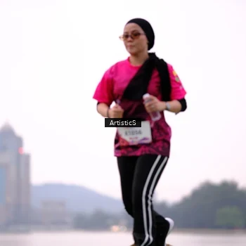 Runner Photo 8447060