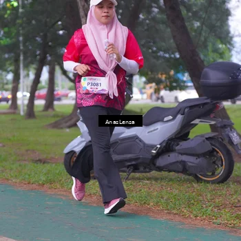 Runner Photo 8447131