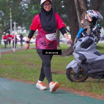Runner Photo 8447311