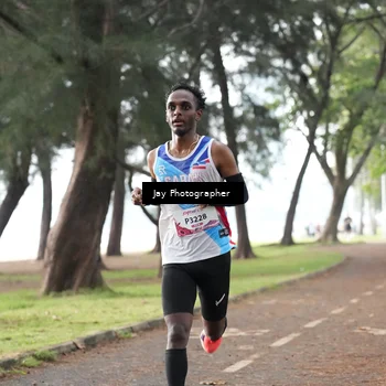 Runner Photo 8447373