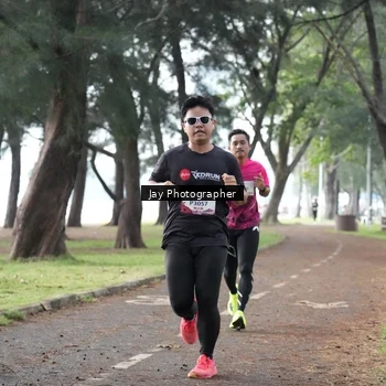 Runner Photo 8447686
