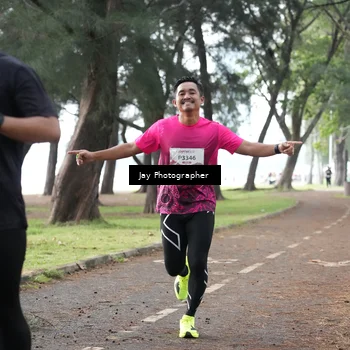 Runner Photo 8447695