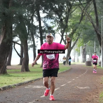 Runner Photo 8447872