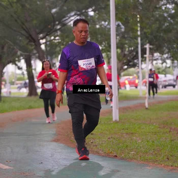 Runner Photo 8447875