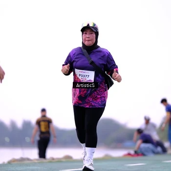 Runner Photo 8447925