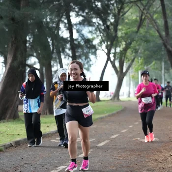 Runner Photo 8447957