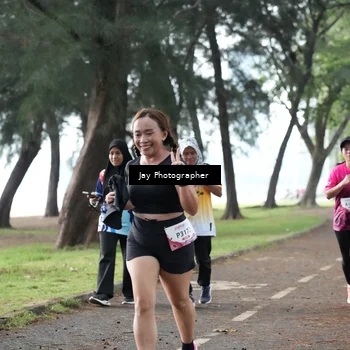 Runner Photo 8447958