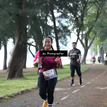 Runner Photo 8448025