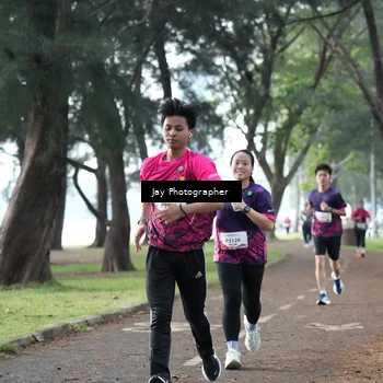Runner Photo 8448140