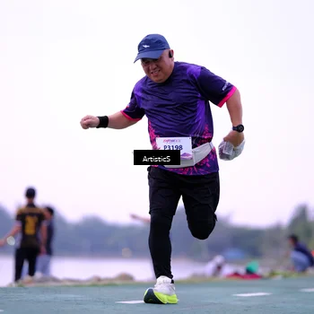 Runner Photo 8448369