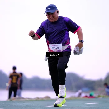 Runner Photo 8448375