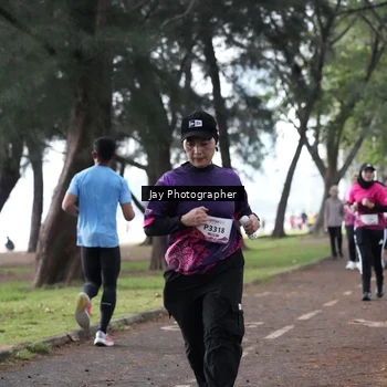 Runner Photo 8448721
