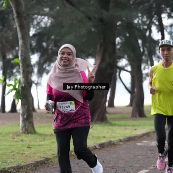 Runner Photo 8448875