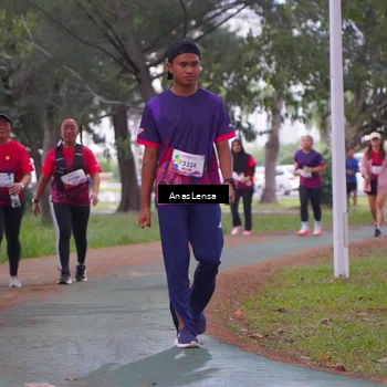Runner Photo 8449235