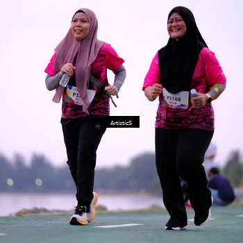 Runner Photo 8449476