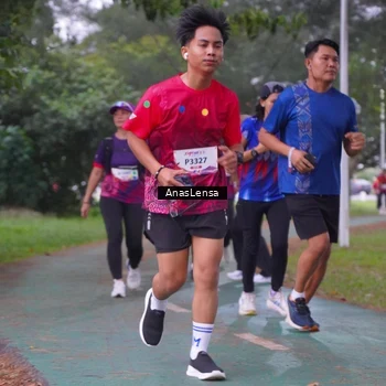 Runner Photo 8449655