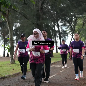 Runner Photo 8449755