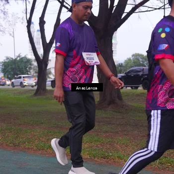 Runner Photo 8449773
