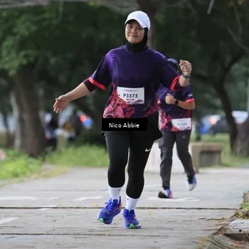 Runner Photo 8450015