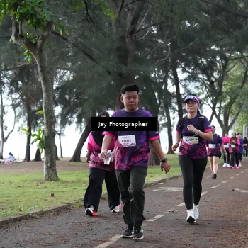 Runner Photo 8450023