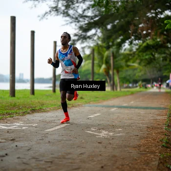 Runner Photo 8450079