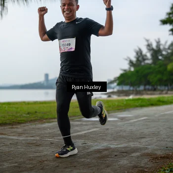 Runner Photo 8450102
