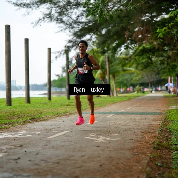Runner Photo 8450110