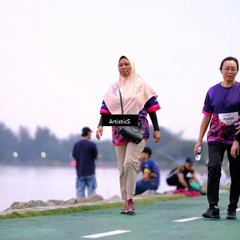 Runner Photo 8450309