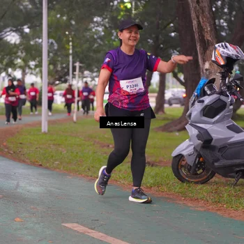 Runner Photo 8450602