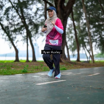 Runner Photo 8450697