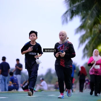 Runner Photo 8450712