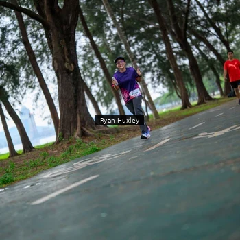 Runner Photo 8450728