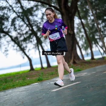 Runner Photo 8450875