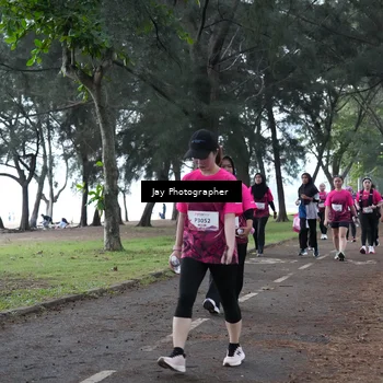 Runner Photo 8451001