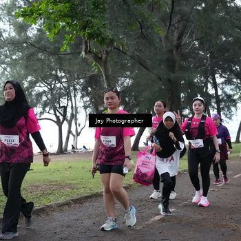 Runner Photo 8451024