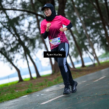 Runner Photo 8451060