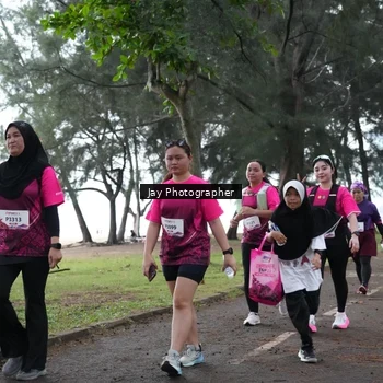 Runner Photo 8451080