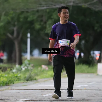 Runner Photo 8451174