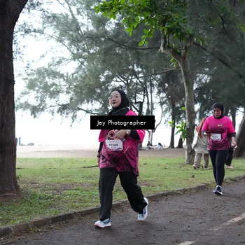 Runner Photo 8451259