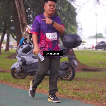 Runner Photo 8451484