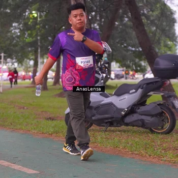 Runner Photo 8451513