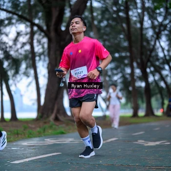 Runner Photo 8451713
