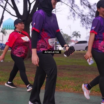 Runner Photo 8451721